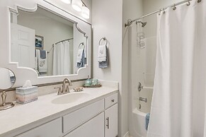 Updated Dauphin Island Condo w/ Pool & Gulf Views!