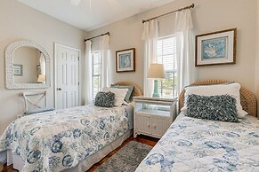 Updated Dauphin Island Condo w/ Pool & Gulf Views!