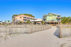 Updated Dauphin Island Condo w/ Pool & Gulf Views!