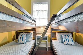 Galveston Getaway w/ Patio Near Porretto Beach!