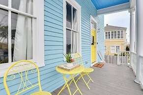 Galveston Getaway w/ Patio Near Porretto Beach!