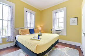 Galveston Getaway w/ Patio Near Porretto Beach!