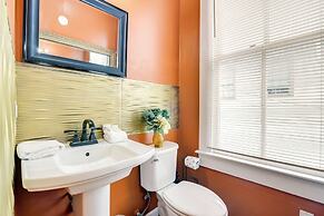 Galveston Getaway w/ Patio Near Porretto Beach!