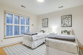 Lakefront Raleigh Home w/ Deck: 12 Mi to Downtown!