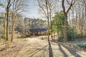 Lakefront Raleigh Home w/ Deck: 12 Mi to Downtown!