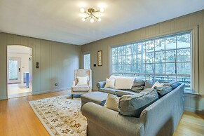 Lakefront Raleigh Home w/ Deck: 12 Mi to Downtown!