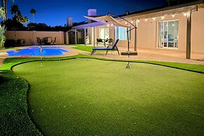 Central Scottsdale Home w/ Pool & Putting Green!