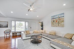 Cozy Cape Coral Home w/ Pool: 1 Block to Canal!