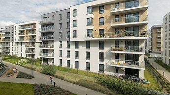 Studio With Bathub in Gdansk by Renters