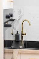 Studio With Bathub in Gdansk by Renters