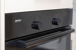 Studio With Bathub in Gdansk by Renters