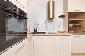 Studio With Bathub in Gdansk by Renters