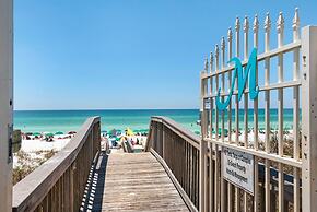 Casa By The C 7 Bedroom Home by RedAwning