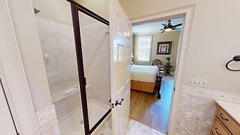 Casa By The C 7 Bedroom Home by RedAwning