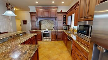 Casa By The C 7 Bedroom Home by RedAwning