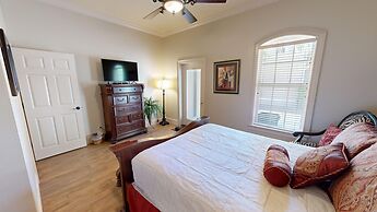 Casa By The C 7 Bedroom Home by RedAwning