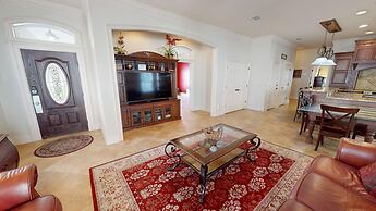 Casa By The C 7 Bedroom Home by RedAwning