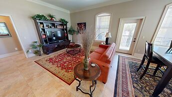 Casa By The C 7 Bedroom Home by RedAwning