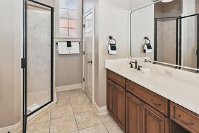 Casa By The C 7 Bedroom Home by RedAwning