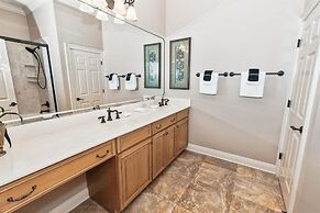 Casa By The C 7 Bedroom Home by RedAwning