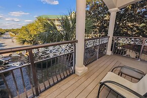 Casa By The C 7 Bedroom Home by RedAwning