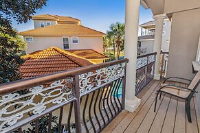 Casa By The C 7 Bedroom Home by RedAwning