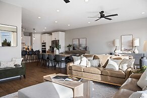 Rock Creek At Desert Color 5 Bedroom Townhouse