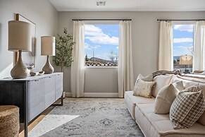 Rock Creek At Desert Color 5 Bedroom Townhouse