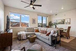 Palm Cove 2 Bedroom Condo