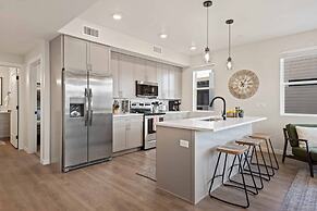 Palm Cove 2 Bedroom Condo