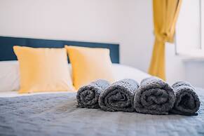 Art Deco Cathedral Apartments by DuHomes