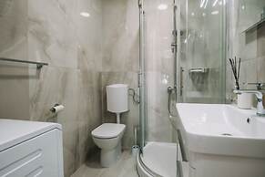 Art Deco Cathedral Apartments by DuHomes