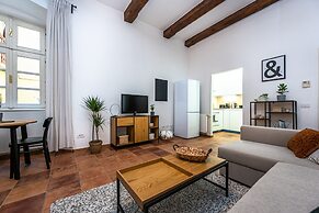 Charles Apartments in Old Town Prague