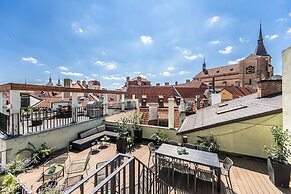 Charles Apartments in Old Town Prague