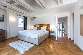 Charles Apartments in Old Town Prague