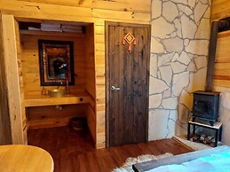 HOTEL LA CABAÑA DEL BOSQUE