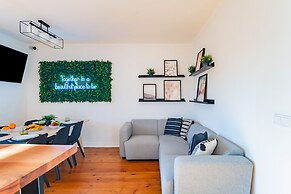 Guest Inn 2 Boutique House