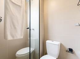 Easy Life Campos Salles by Xtay