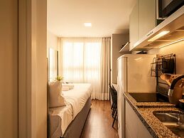 Easy Life Campos Salles by Xtay