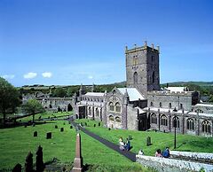 Stunning Apartment Overlooking Pembroke Castle
