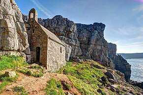 Stunning Apartment Overlooking Pembroke Castle