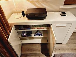 Stunning Apartment Overlooking Pembroke Castle