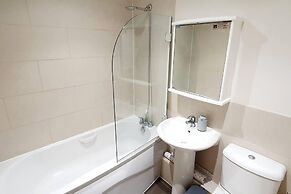 Stunning Apartment Overlooking Pembroke Castle