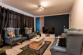 Stylish 2 Bedroom Apartment in Birmingham