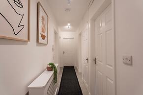 Stylish 2 Bedroom Apartment in Birmingham
