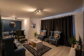 Stylish 2 Bedroom Apartment in Birmingham