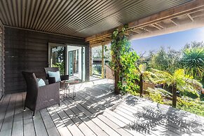 Taonga with panoramic sea views