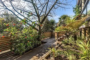 Taonga with panoramic sea views
