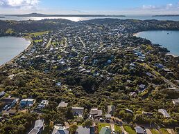 Taonga with panoramic sea views