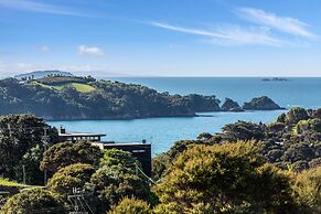 Taonga with panoramic sea views